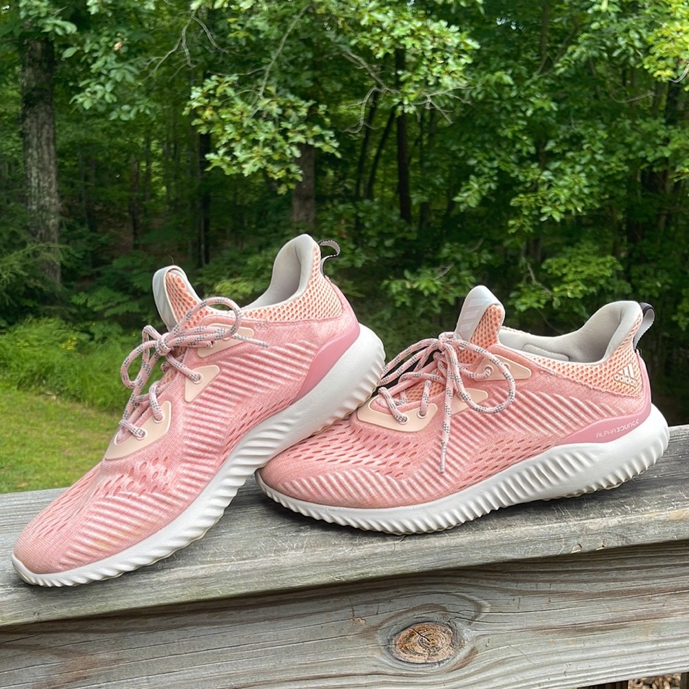 Adidas pink size 9 alphabounce